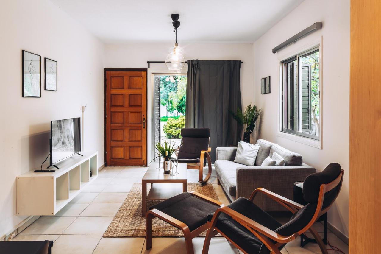 Willa Minimal Townhouse Center Pafos Zewnętrze zdjęcie