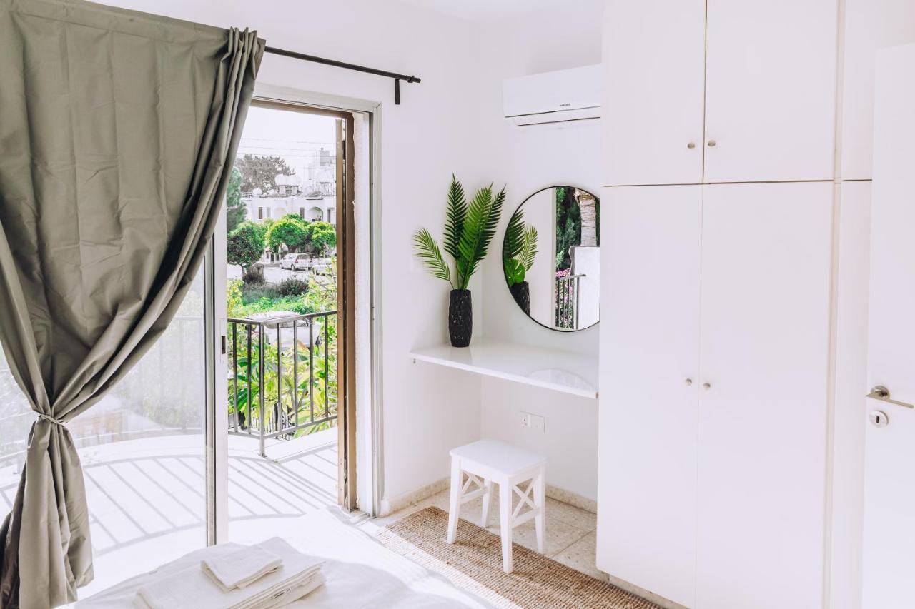 Willa Minimal Townhouse Center Pafos Zewnętrze zdjęcie