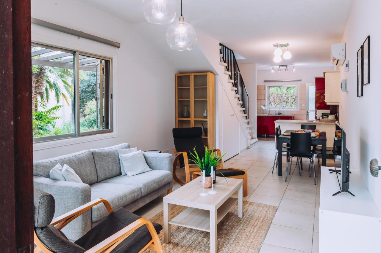 Willa Minimal Townhouse Center Pafos Zewnętrze zdjęcie